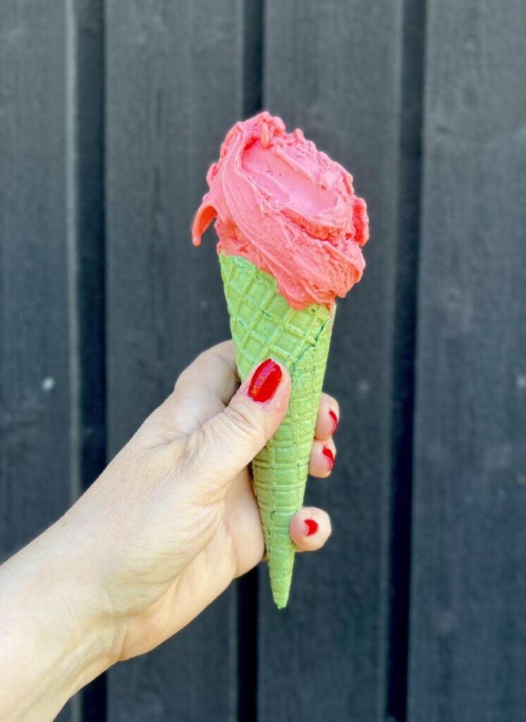 Glassverkstans glass i strut.